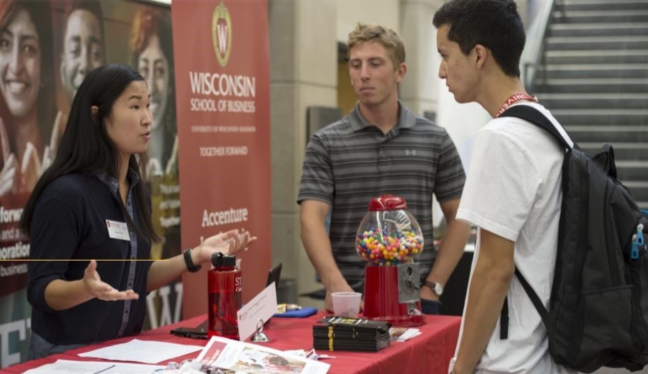 Students attending the Undergraduate Student Organization Fair.