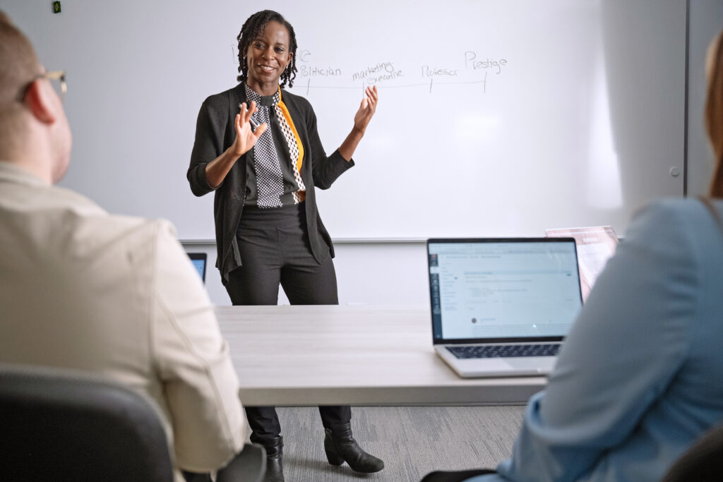 Assistant Professor Aziza Jones teaches in a WSB classroom