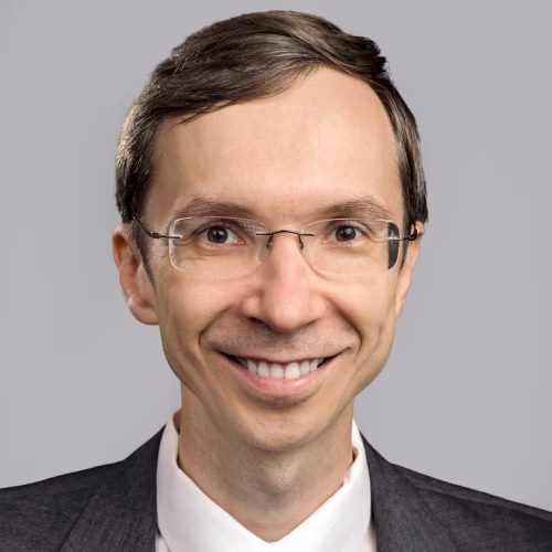 Ivan Shaliastovich headshot