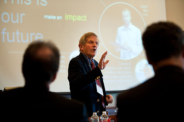 John Morgridge speaks to an audience.