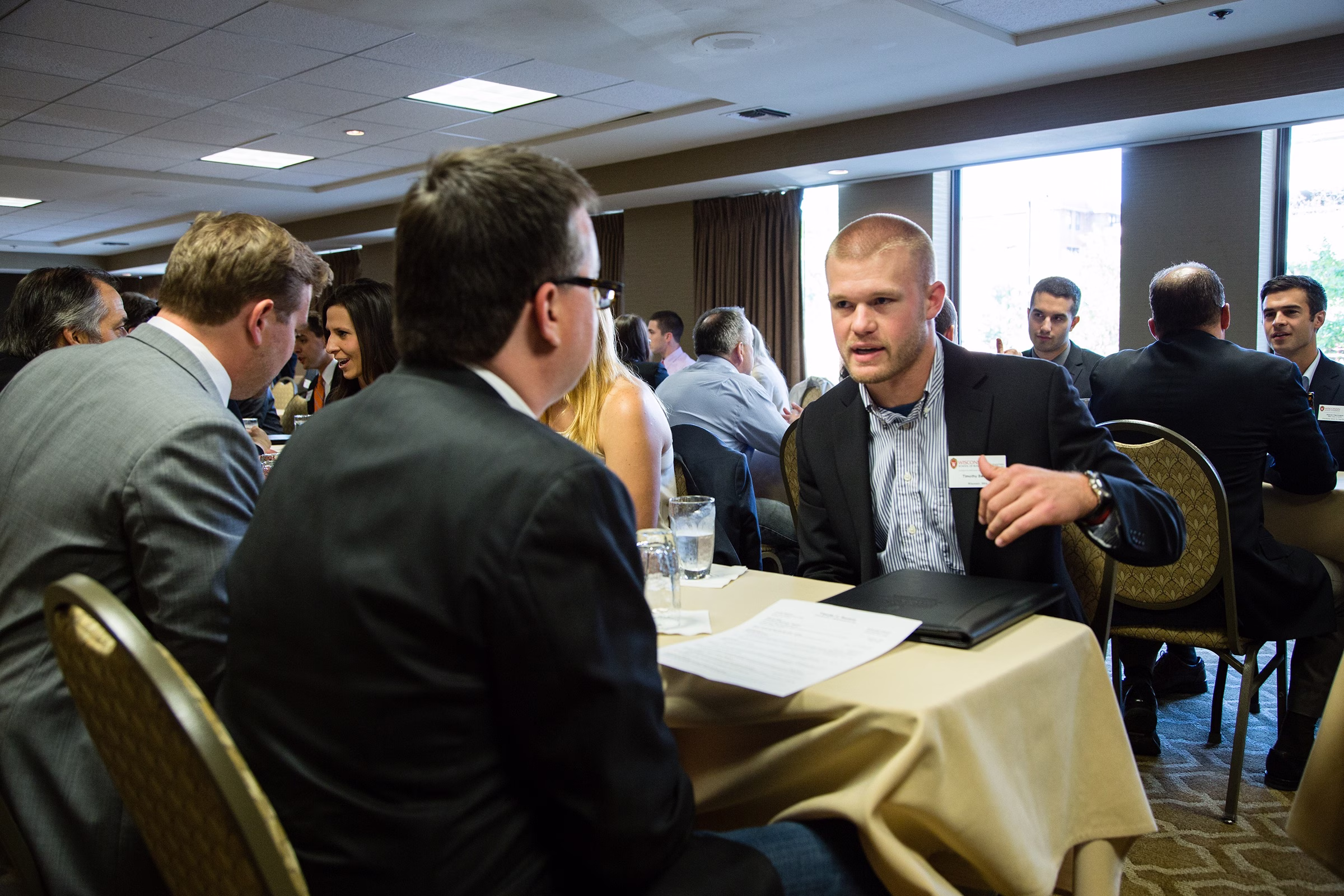 Speed networking event