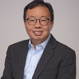Faculty member Min-Seok Pang headshot