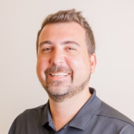 Troy Vosseller headshot.