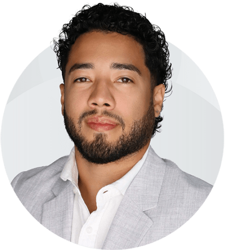 Billy Erazo headshot.